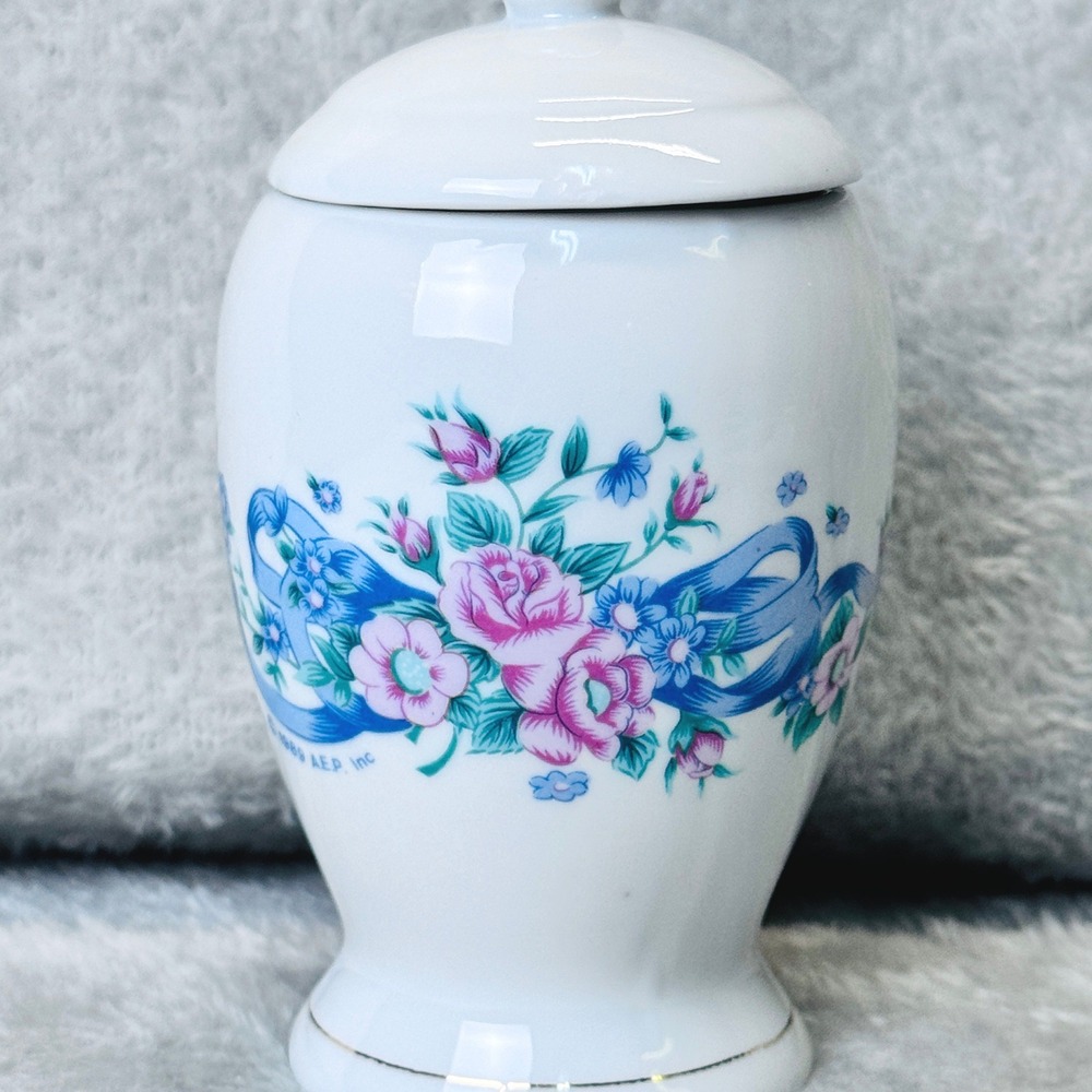 Vintage Avon Floral Ginger Jar Vanity Trinket Jar Lid White Porcelain‎ 1989